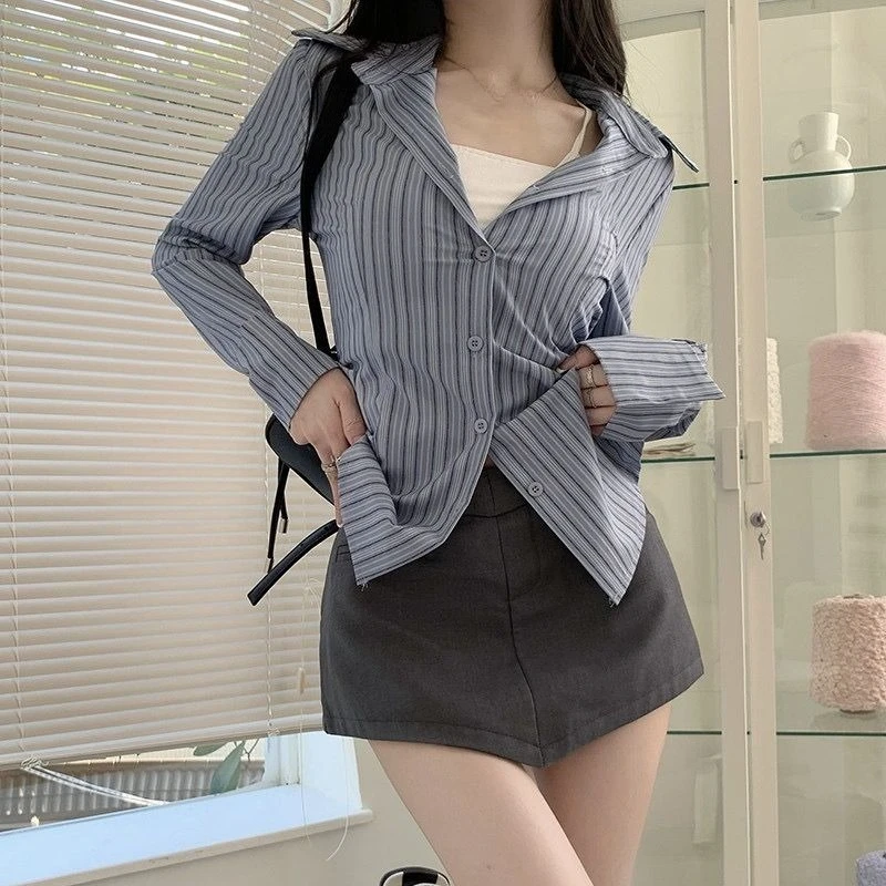 Новая модная синяя полосатая рубашка с длинным рукавом, женская дизайнерская талия, утягивающие топы, блузка в стиле Харадзюку, шикарная корейская популярная одежда
Новая модная синяя полосатая рубашка с длинным рукавом, женская дизайнерская талия, утягивающие топы, блузка в стиле Харадзюку, шикарная корейская популярная одежда