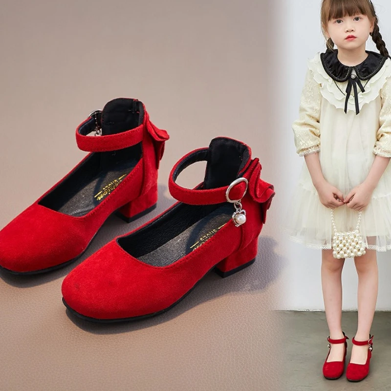 Детские модные ботинки, новинка зимы 2024, детские осенние ботинки на плоской подошве в британском стиле, повседневные детские нескользящие универсальные зимние сапоги для девочек
Детские модные ботинки, новинка зимы 2024, детские осенние ботинки на плоской подошве в британском стиле, повседневные детские нескользящие универсальные зимние сапоги для девочек