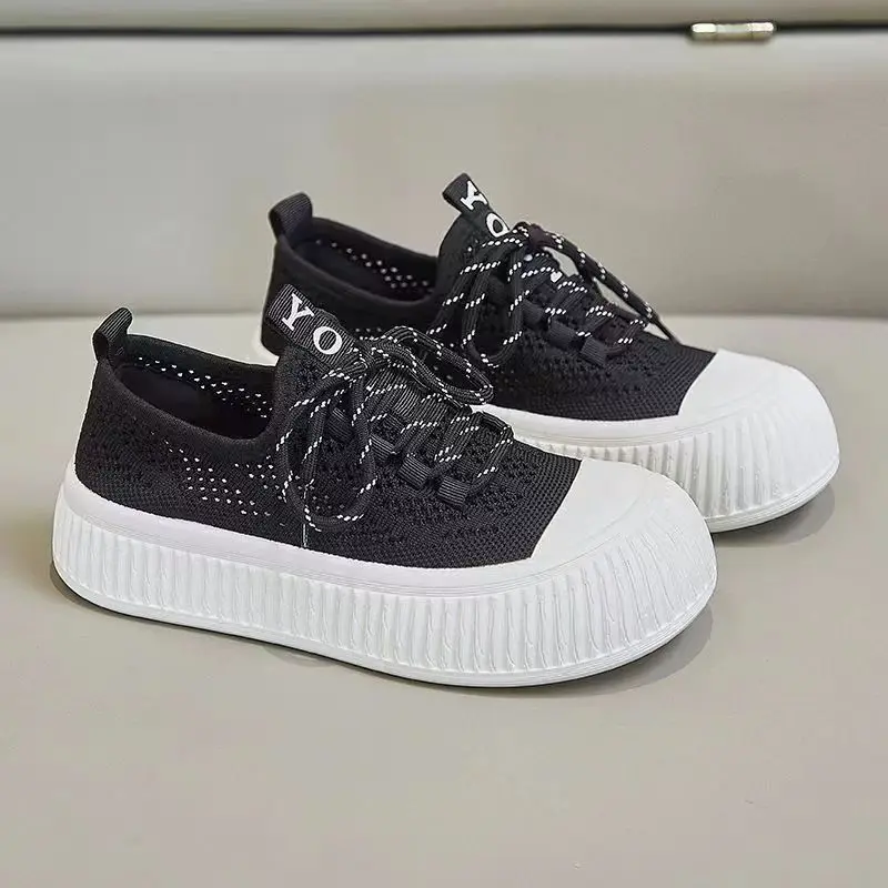 New Woman's Spring Summer Lace Flat Sole Casual Sports Shoes Soft Sole Non Slip Breathable Lace Up Casual Board Shoes
New Woman's Spring Summer Lace Flat Sole Casual Sports Shoes Soft Sole Non Slip Breathable Lace Up Casual Board Shoes