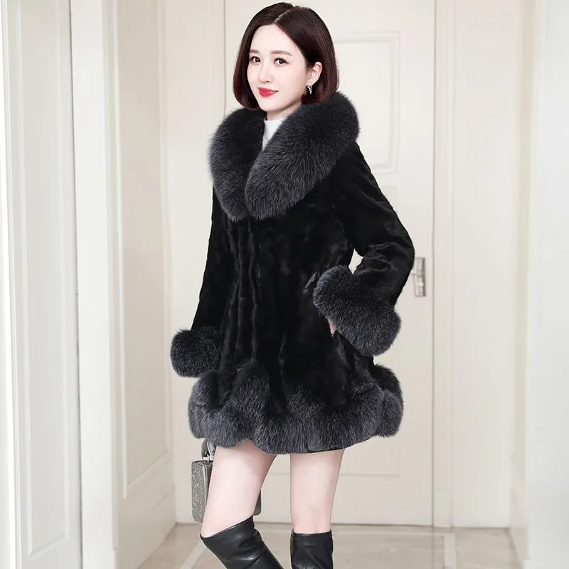 2026 Hot Selling Fashion New Women's Real Fur Coat Mid-length Fox Fur Collar Autumn Winter High-end Mink Fur Coat
2026 Hot Selling Fashion New Women's Real Fur Coat Mid-length Fox Fur Collar Autumn Winter High-end Mink Fur Coat