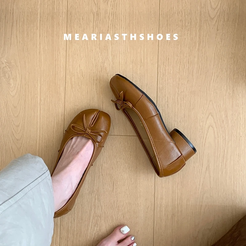 2026 Spring Women Loafers Split Toe Chunky Heel Shoes Genuine Leather Tabi Shoes for Women Slip-on Women Pumps Handmade Shoes
2026 Spring Women Loafers Split Toe Chunky Heel Shoes Genuine Leather Tabi Shoes for Women Slip-on Women Pumps Handmade Shoes