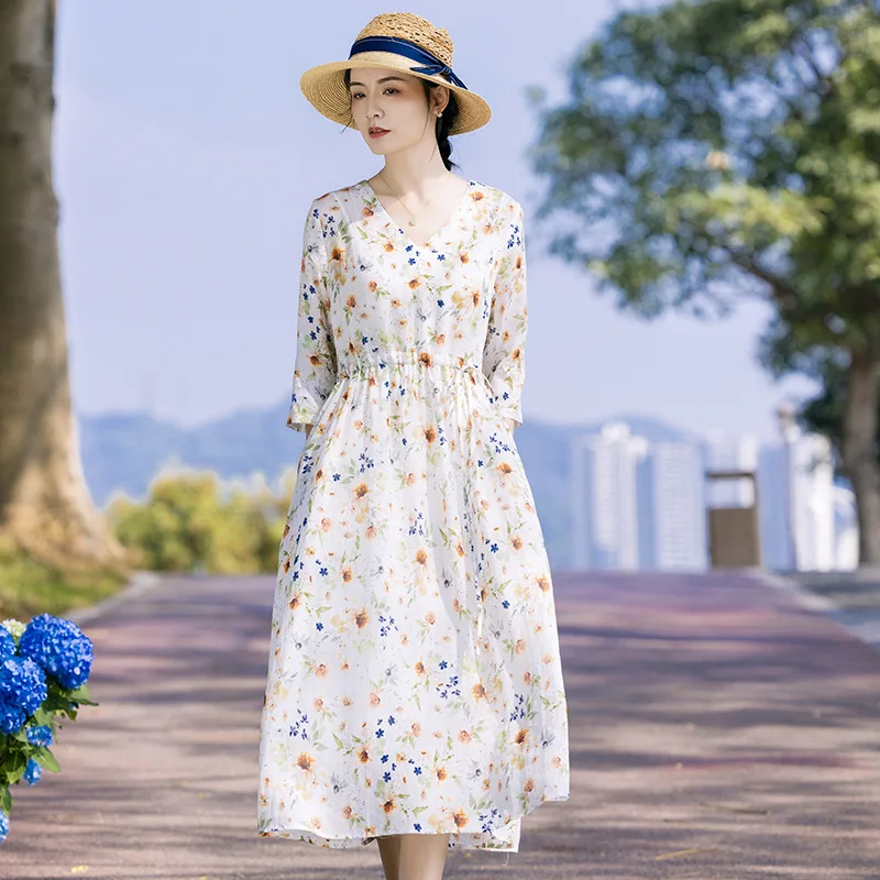 Cotton and linen women's ramie dress V-neck Chinese style retro improved cheongsam fashion casual versatile simple temperament e
Cotton and linen women's ramie dress V-neck Chinese style retro improved cheongsam fashion casual versatile simple temperament e