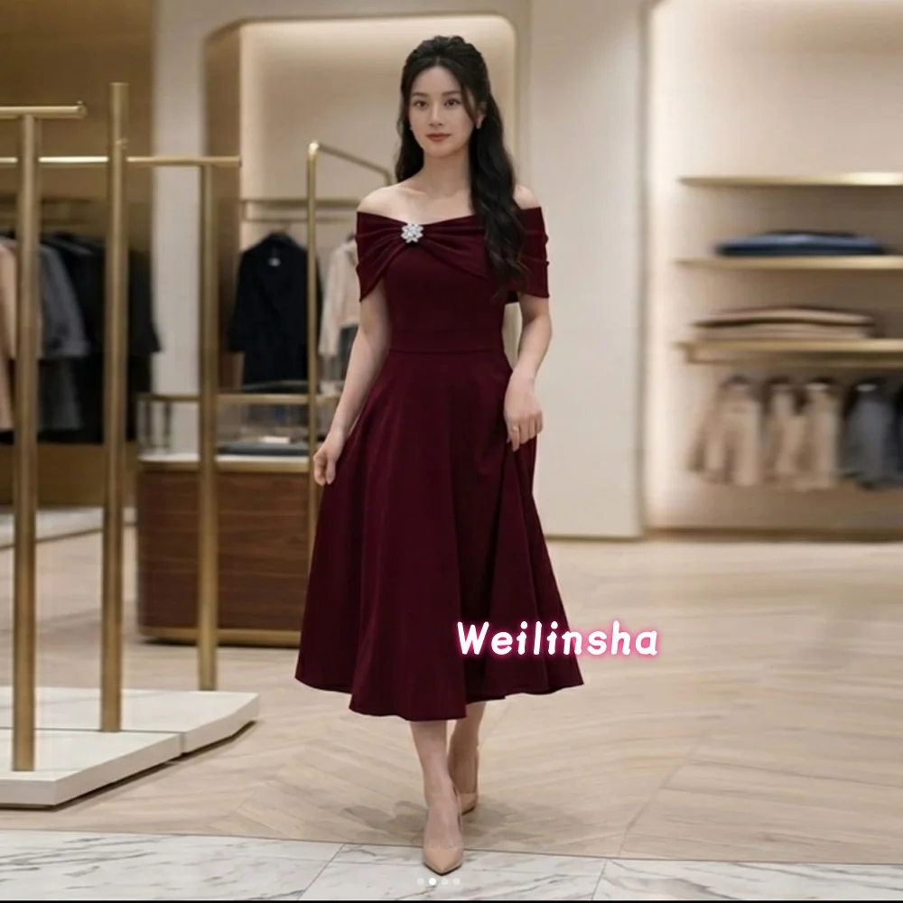 Customized Classic Mother of the Bride Dresses Women Elegant A-Line Off the Shoulder Party Gowns Dubai Wedding Guest Gown
Customized Classic Mother of the Bride Dresses Women Elegant A-Line Off the Shoulder Party Gowns Dubai Wedding Guest Gown