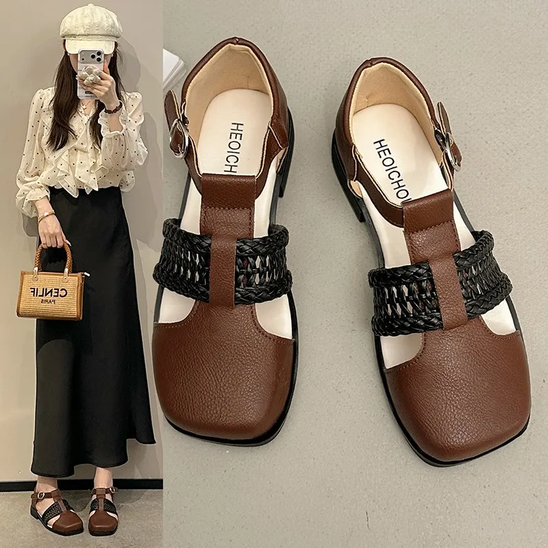Woven T Strap Sandals Women Square Toe Buckle Closure Low Heel Breathable Casual Summer Daily Outdoor Ladies Closed Toe Shoes
Woven T Strap Sandals Women Square Toe Buckle Closure Low Heel Breathable Casual Summer Daily Outdoor Ladies Closed Toe Shoes
