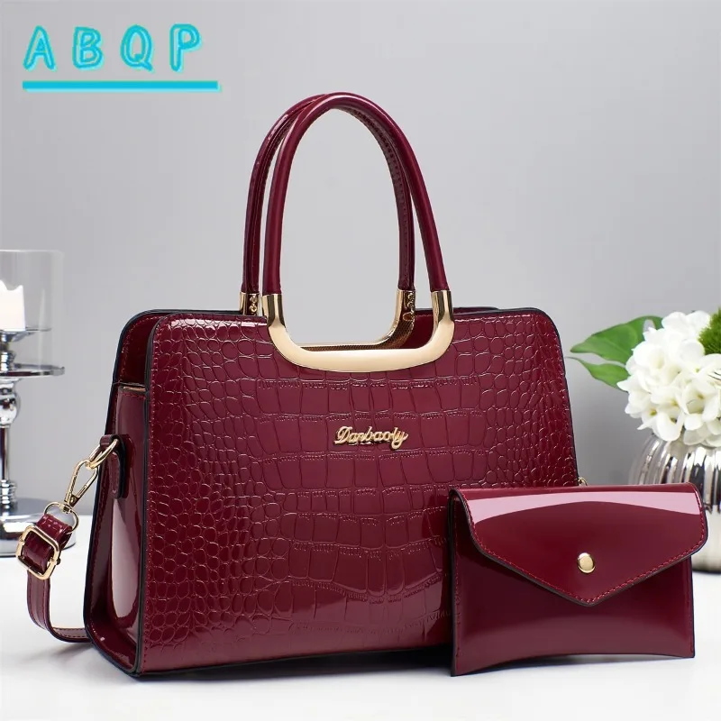 Women's Handbags Crocodile Pattern Fashion Women's Shoulder Bag Luxury Brand Fashion Women's Bag Large Capacity and High Quality
Women's Handbags Crocodile Pattern Fashion Women's Shoulder Bag Luxury Brand Fashion Women's Bag Large Capacity and High Quality
