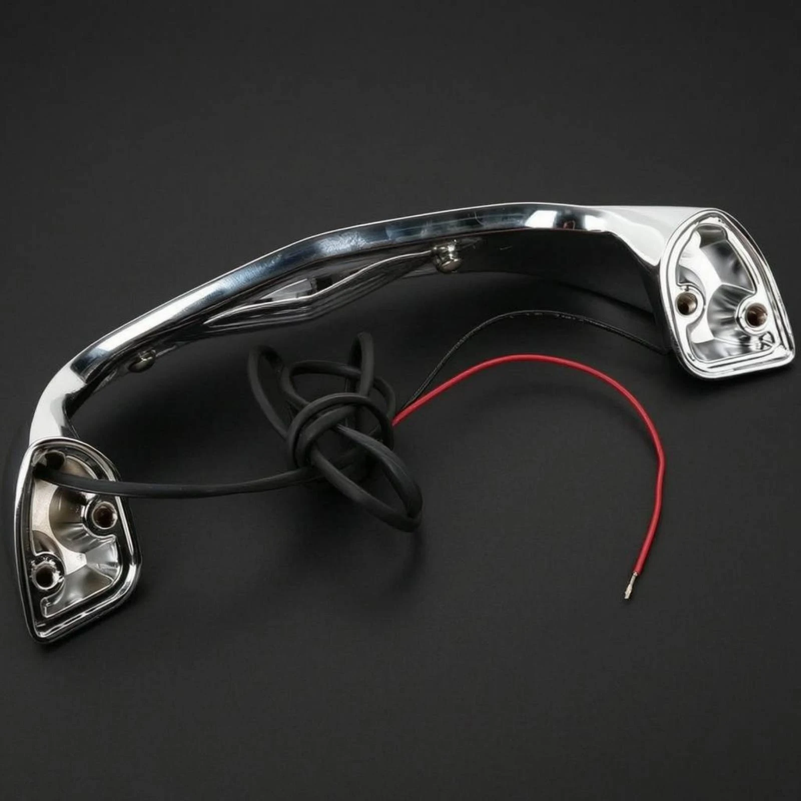 Rear Lamp Assembly with Impermeable Curved Housing Tail Light Mounting Screws for Golden Wing GL1800
Rear Lamp Assembly with Impermeable Curved Housing Tail Light Mounting Screws for Golden Wing GL1800