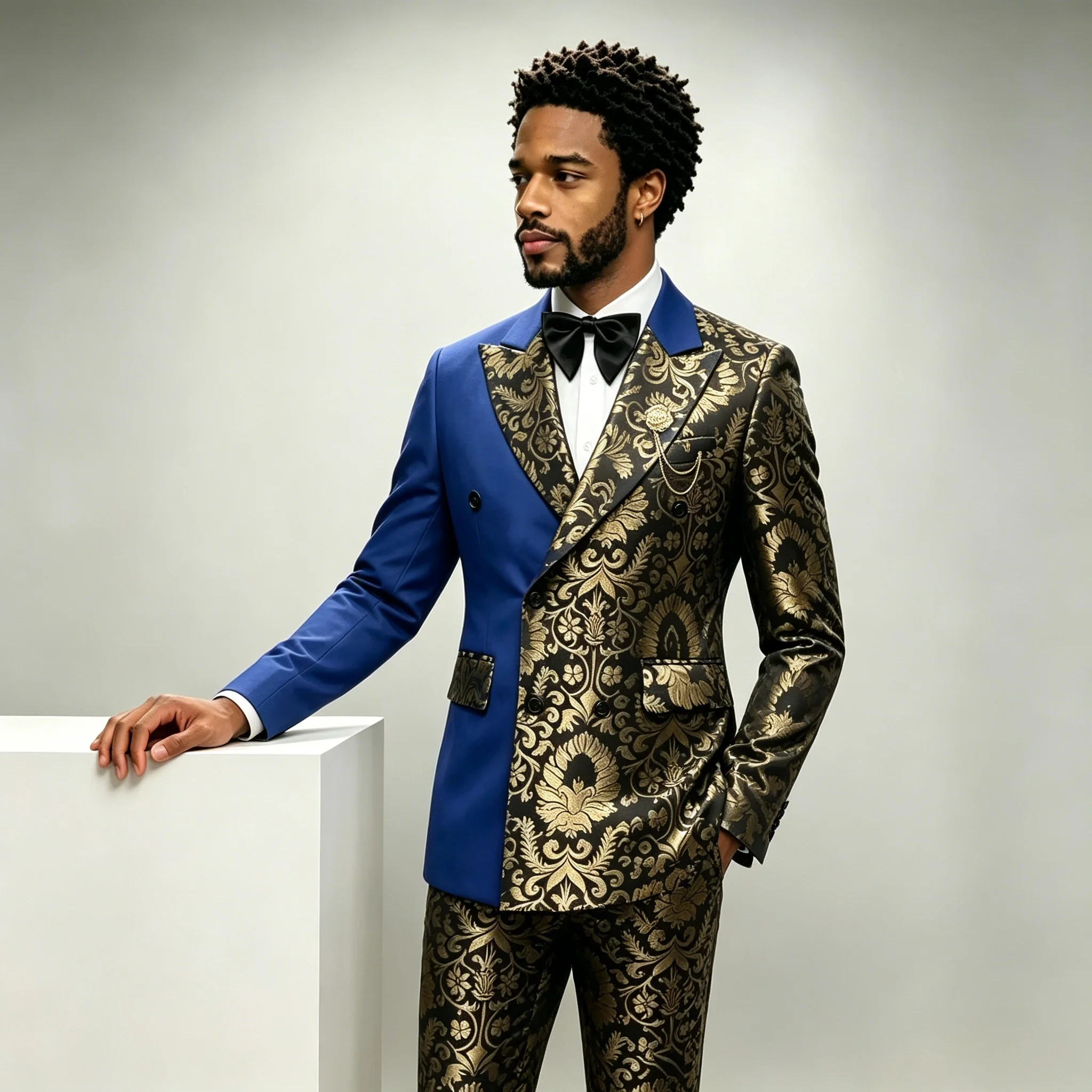 Royal Blue Gold Jacquard Suits For Men 2pcs Double Breasted Jacket Pants Tailored Clothes for Wedding Groom Banquet Party Tuxedo
Royal Blue Gold Jacquard Suits For Men 2pcs Double Breasted Jacket Pants Tailored Clothes for Wedding Groom Banquet Party Tuxedo