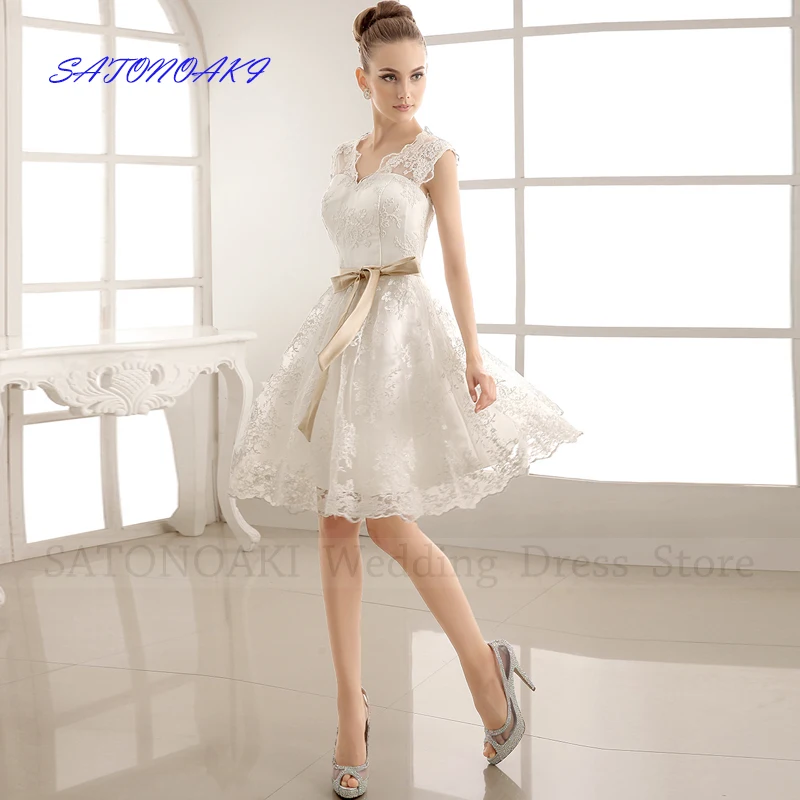 Vestidos De Novia Elegant Simple Lace Short Wedding Dress V-neck Sleeveless Backless Knee Length Bride Gowns Robe Mariée Custom
Vestidos De Novia Elegant Simple Lace Short Wedding Dress V-neck Sleeveless Backless Knee Length Bride Gowns Robe Mariée Custom