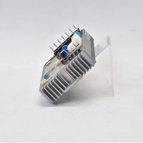 Generador regulador de voltaje RCM1 AVR Mecc Alte Placa de regulación de voltaje digital