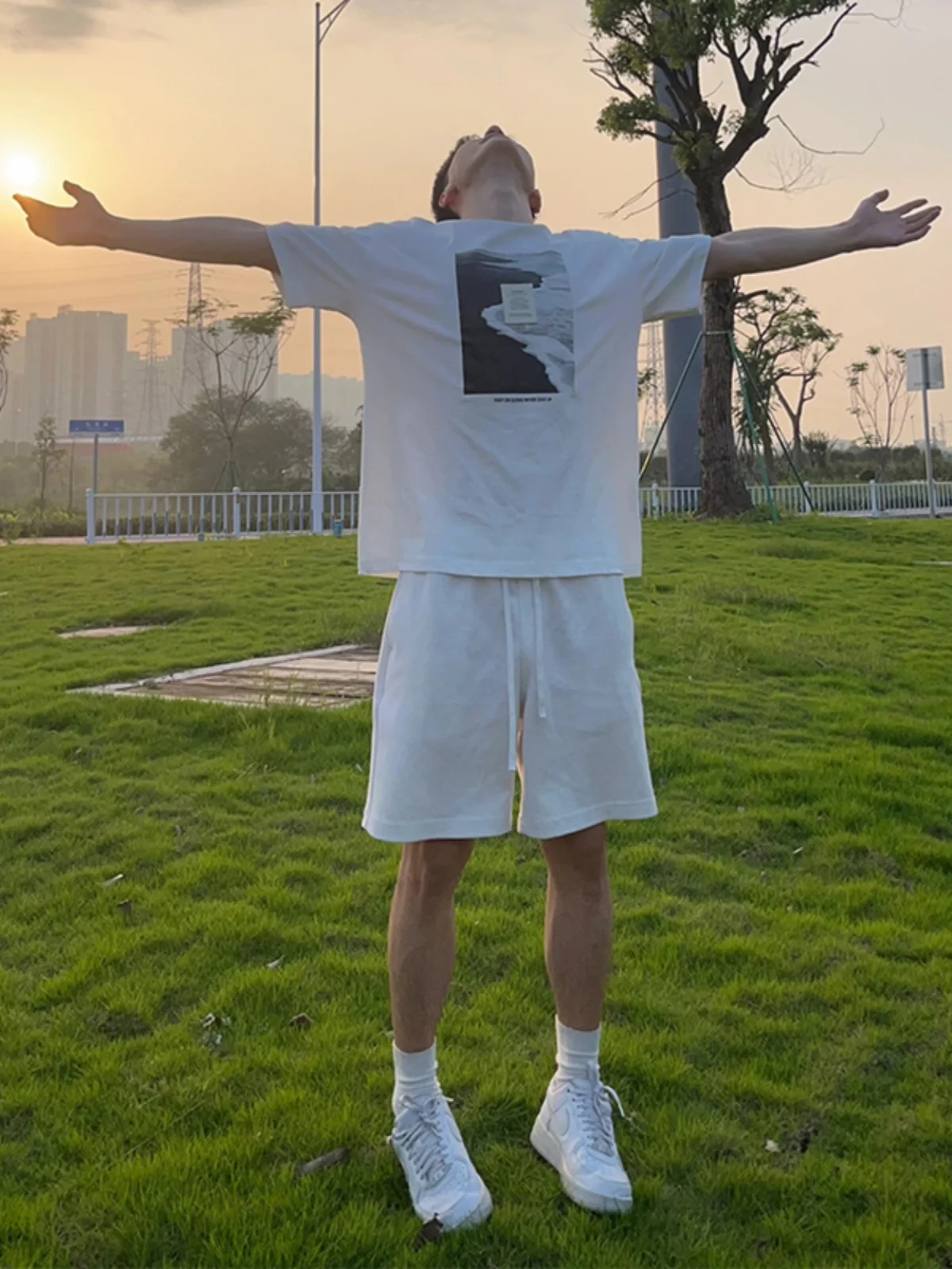 White Sports orts Men Summer American Trendy Outdoor Running Five-Quarter Baskeall Pants Loose Fit Casual Straight Leg
White Sports orts Men Summer American Trendy Outdoor Running Five-Quarter Baskeall Pants Loose Fit Casual Straight Leg