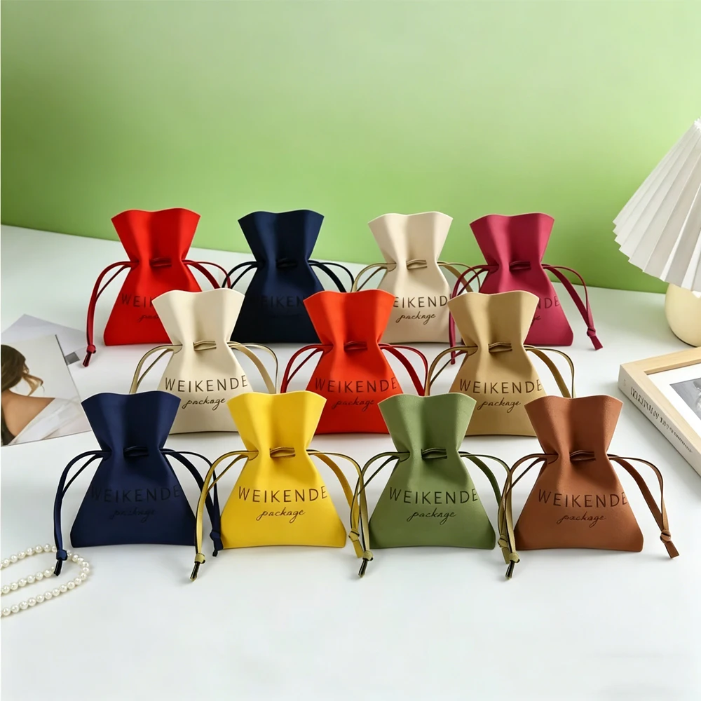 Customized Logo 100Pcs Microfiber Pouches Jewelry Packaging Bag Earrings Perfume Bracelet Keychain Rings Candy Organizer Pouches
Customized Logo 100Pcs Microfiber Pouches Jewelry Packaging Bag Earrings Perfume Bracelet Keychain Rings Candy Organizer Pouches
