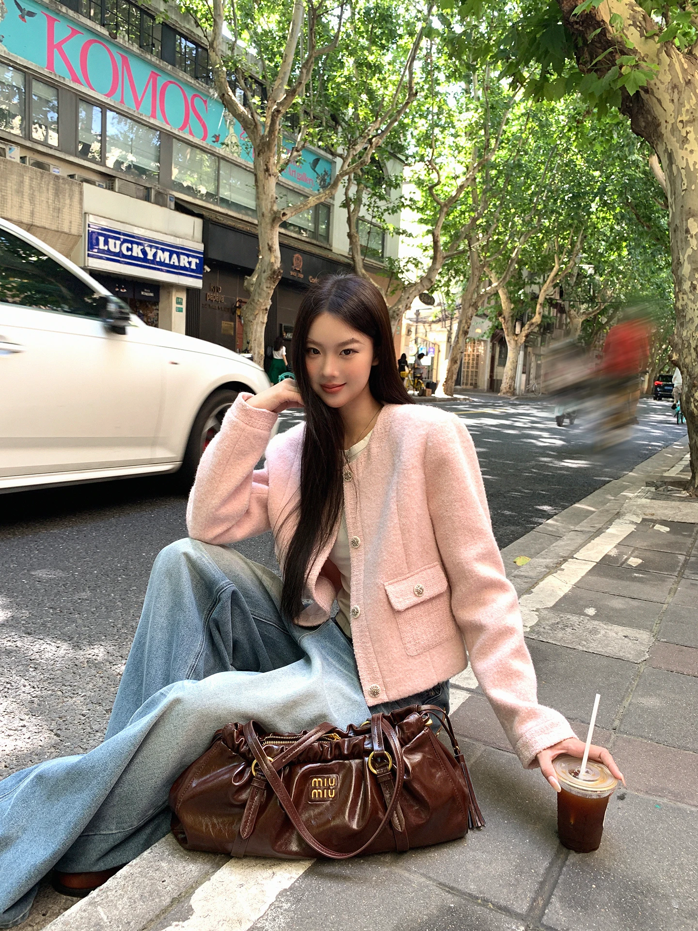 Розовая повседневная женская верхняя одежда в корейском стиле, новинка весны 2026, с круглым вырезом, на пуговицах, из полиэфирного волокна, однотонная G R
Розовая повседневная женская верхняя одежда в корейском стиле, новинка весны 2026, с круглым вырезом, на пуговицах, из полиэфирного волокна, однотонная G R