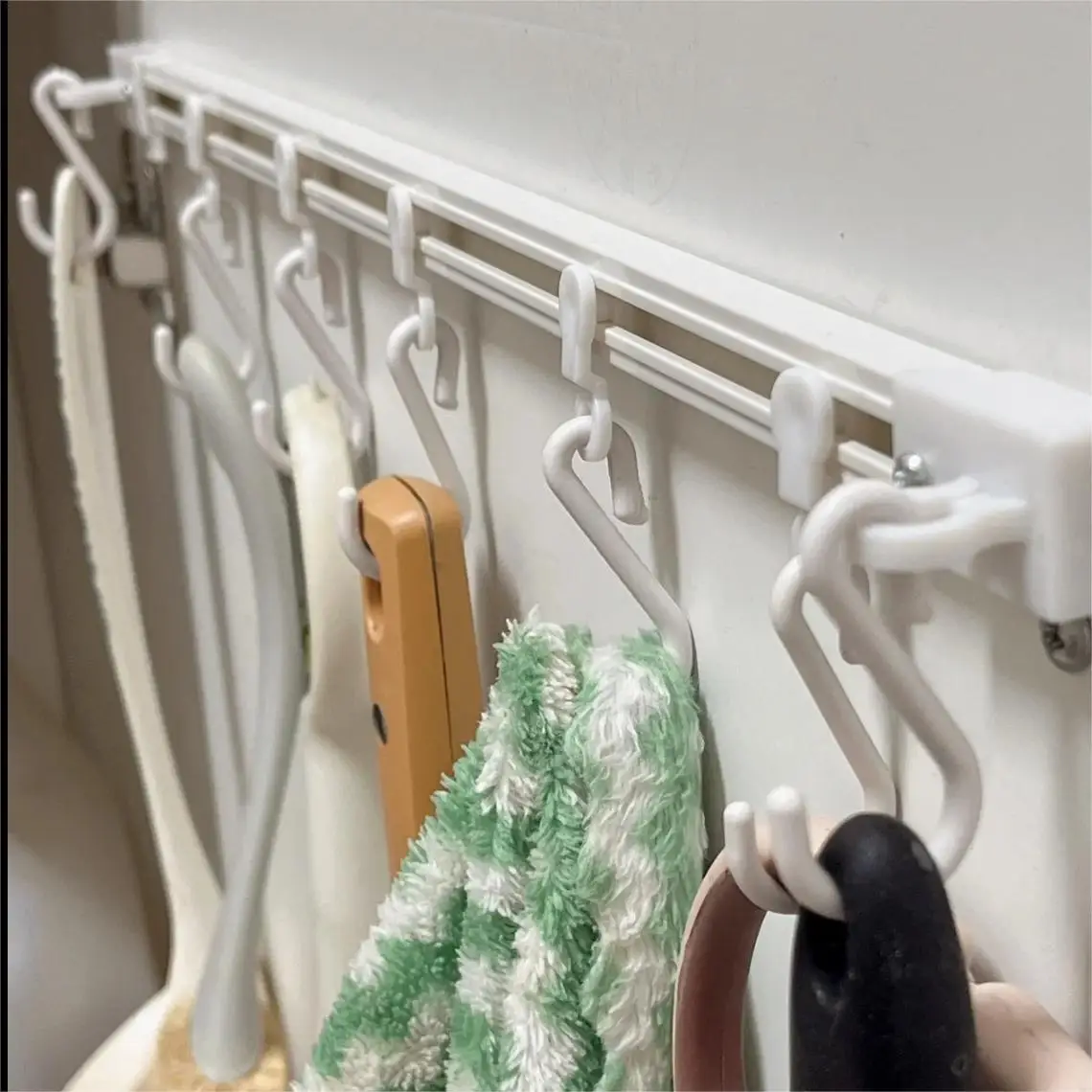 Sliding - rail hooks, kitchen storage adhesive hooks, row hooks, no - drill hanging racks, slidable hooks
Sliding - rail hooks, kitchen storage adhesive hooks, row hooks, no - drill hanging racks, slidable hooks