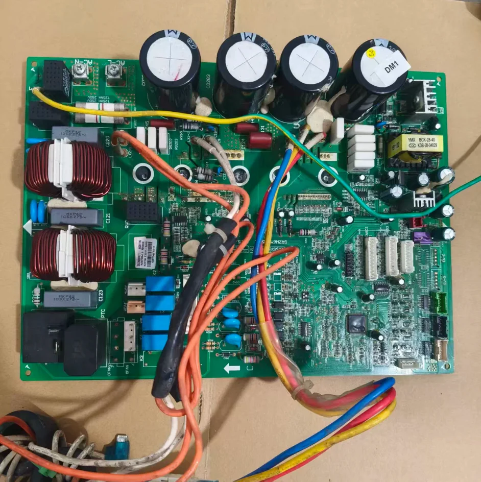 New Gree air conditioning motherboard GRZW6Y-A5 WZ6Y3M/X/N 30226000071 30226000074 30226000075 30226000076
New Gree air conditioning motherboard GRZW6Y-A5 WZ6Y3M/X/N 30226000071 30226000074 30226000075 30226000076
