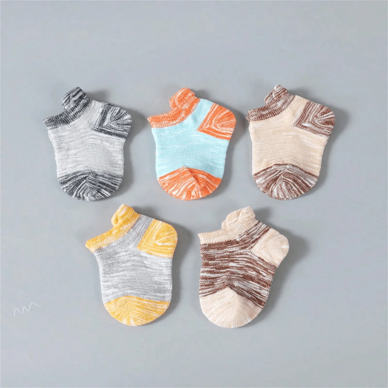 5 pairs of children's seasonal socks, vintage colored striped socks, cute socks, comfortable and soft boat socks 
5 pairs of children's seasonal socks, vintage colored striped socks, cute socks, comfortable and soft boat socks