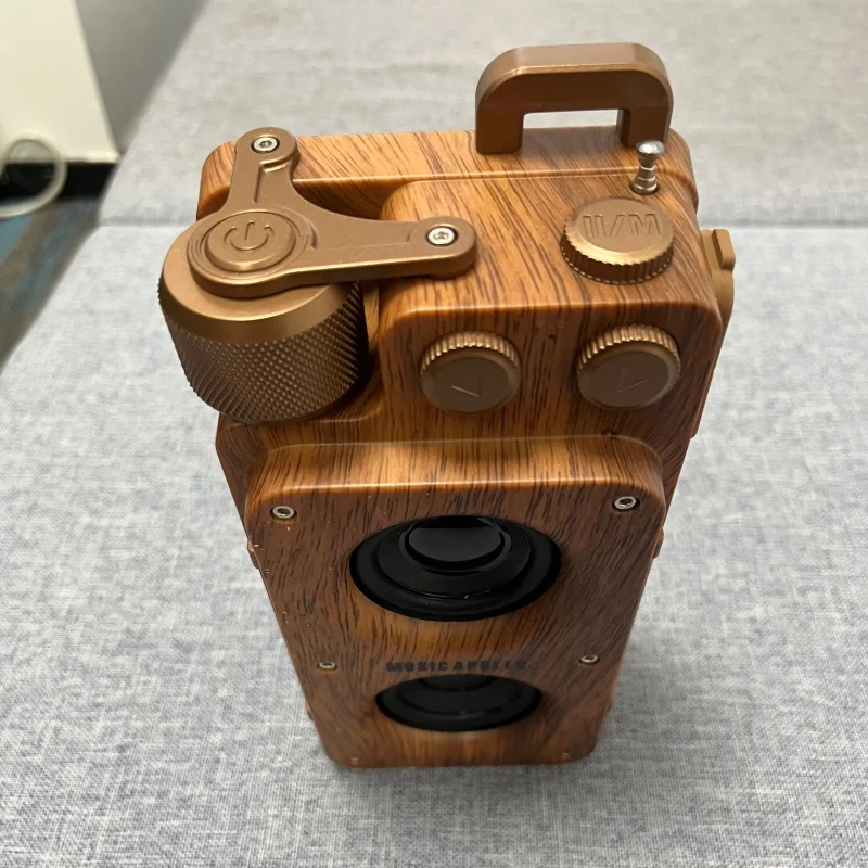 Классическая ретро Bluetooth-колонка с FM-радио, портативная беспроводная колонка с двумя динамиками для подарка и домашнего использования
Классическая ретро Bluetooth-колонка с FM-радио, портативная беспроводная колонка с двумя динамиками для подарка и домашнего использования