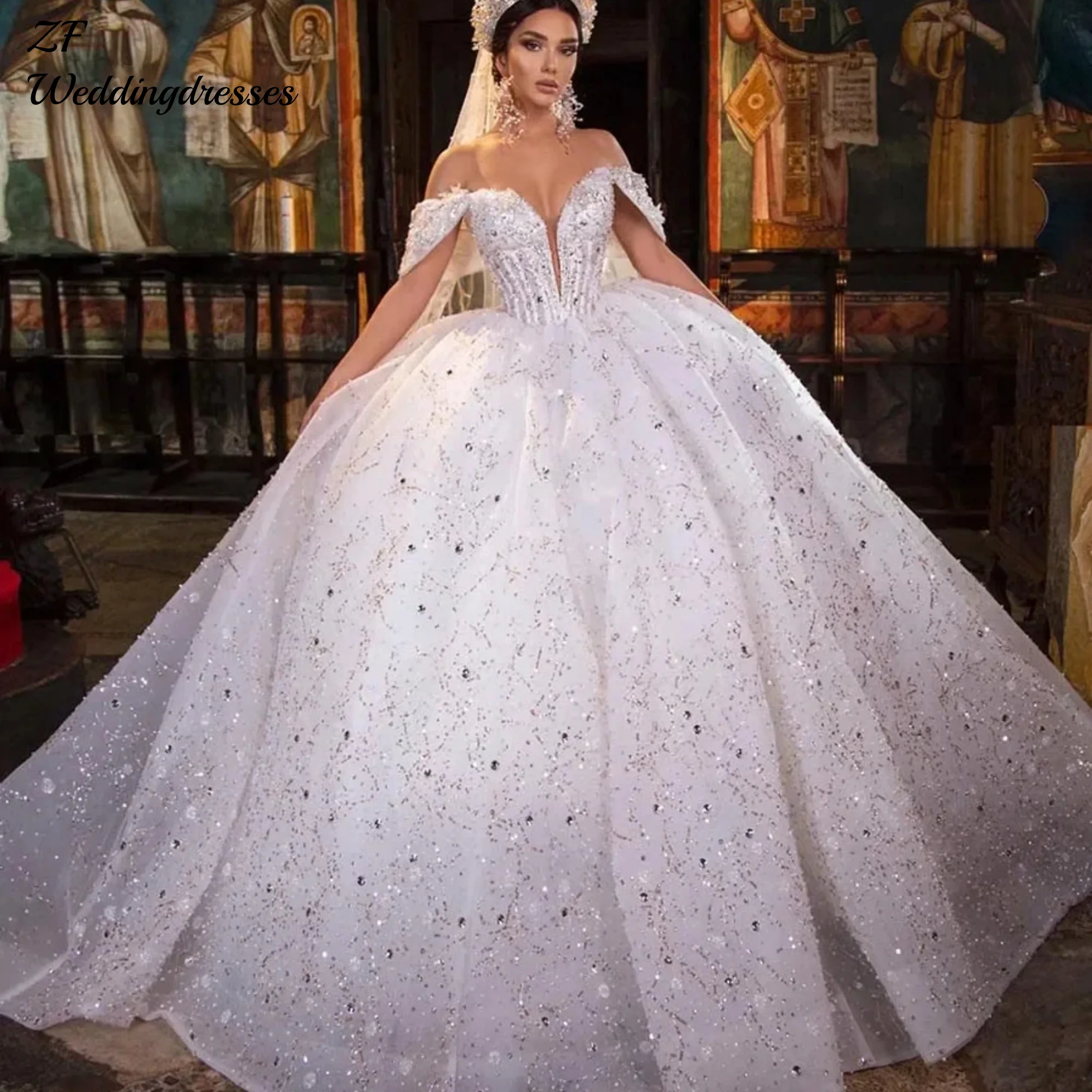 Customized Elegant Ball Gown WeddingDress Sleeveless V Neck Sequins Lace Appliques Beads Lace-up Bridal Gowns Vestina De Novi
Customized Elegant Ball Gown WeddingDress Sleeveless V Neck Sequins Lace Appliques Beads Lace-up Bridal Gowns Vestina De Novi
