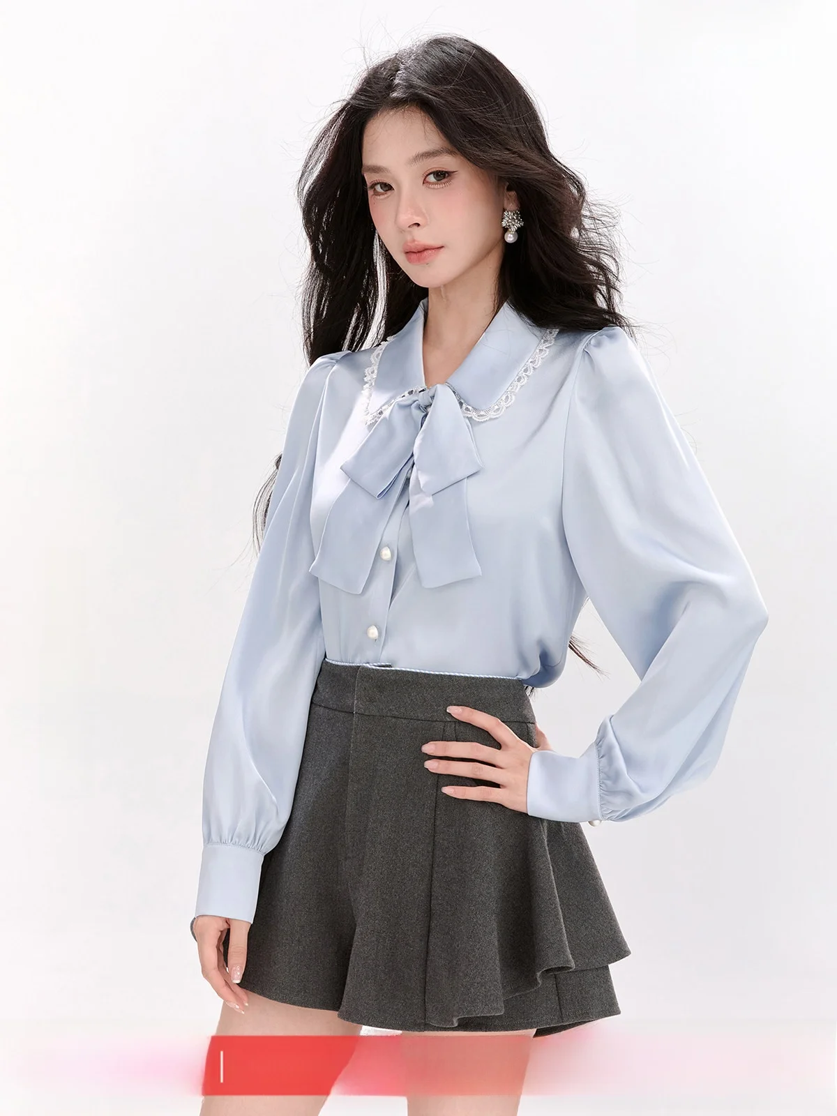 Женская шифоновая блузка с отстегивающимся кружевным бантом и воротником-стойкой, модная, во французском стиле, с длинными рукавами, из полиэфирного волокна
Женская шифоновая блузка с отстегивающимся кружевным бантом и воротником-стойкой, модная, во французском стиле, с длинными рукавами, из полиэфирного волокна