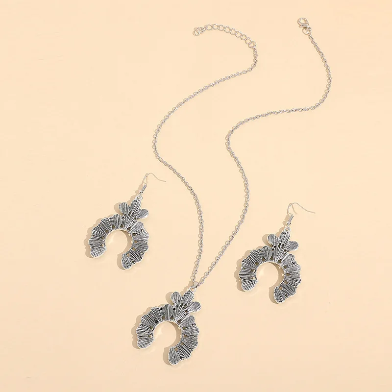 Ретро капли воды, бирюзовые серьги, женские геометрические женские цепочки на ключицы, комплект модных ювелирных украшений, аксессуары
Ретро капли воды, бирюзовые серьги, женские геометрические женские цепочки на ключицы, комплект модных ювелирных украшений, аксессуары