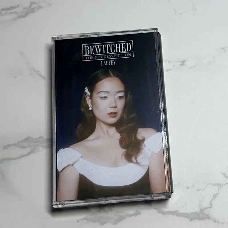 New Generation Chinese Jazz Pop Female Singer Goddess Version Album Music Tape, New Unopened, with Complete Lyric Book Attached
New Generation Chinese Jazz Pop Female Singer Goddess Version Album Music Tape, New Unopened, with Complete Lyric Book Attached