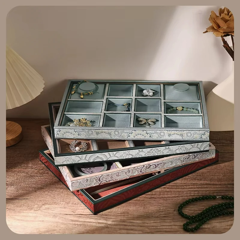 Jewelry tray, pearl necklace display tray, silver jewelry display, photography props, weaving bracelets, display tray
Jewelry tray, pearl necklace display tray, silver jewelry display, photography props, weaving bracelets, display tray
