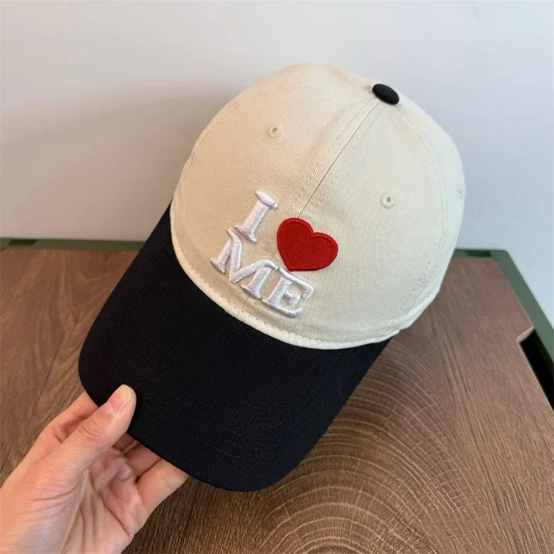 Love letter embroidered baseball cap, women's spring and summer color blocked brim, street couple versatile duckbill cap
Love letter embroidered baseball cap, women's spring and summer color blocked brim, street couple versatile duckbill cap