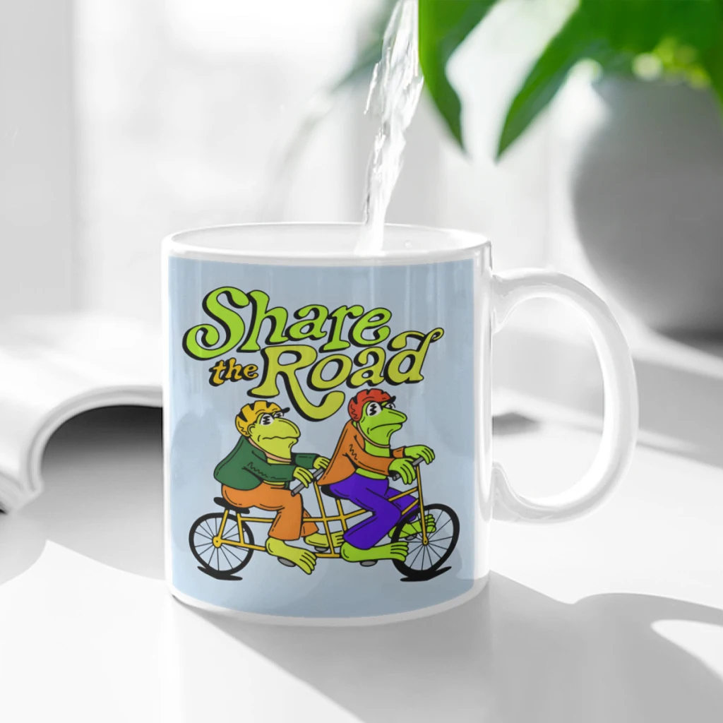 Share the Road Frog and Toad Ceramic Cup Coffee Oatmeal Breakfast Cup Creative Personality Mug
Share the Road Frog and Toad Ceramic Cup Coffee Oatmeal Breakfast Cup Creative Personality Mug
