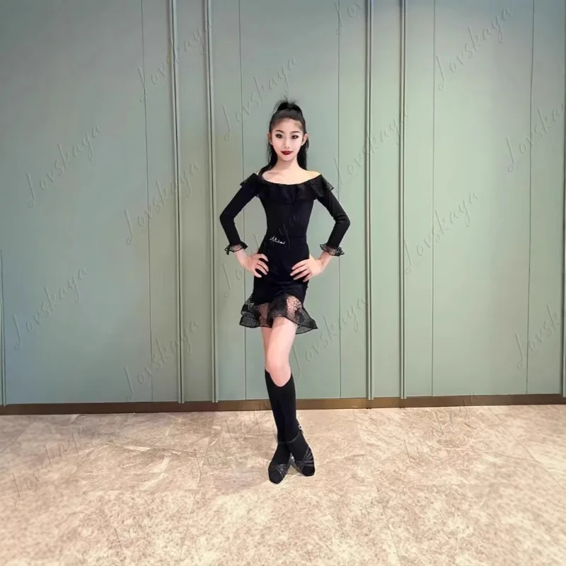 Latin Dance Outfit for Girls - Summer New Style - High-end Children's Training Suit - Children's Performance Suit Set
Latin Dance Outfit for Girls - Summer New Style - High-end Children's Training Suit - Children's Performance Suit Set