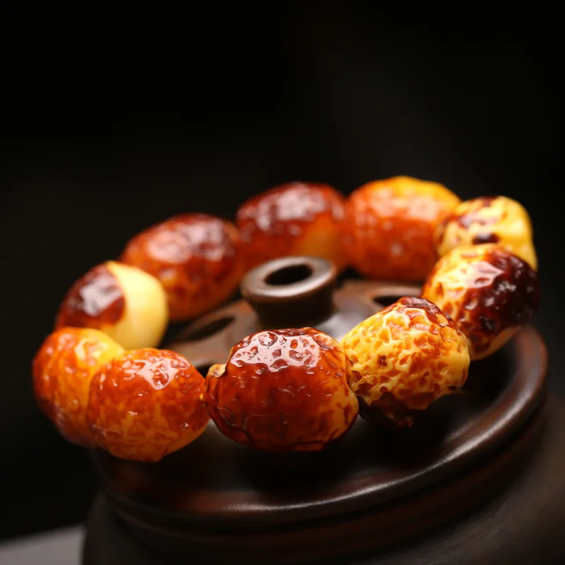 Live Baltic Sea Chicken Oil Yellow Amber Raw Stone Skin Old Amber Bracelet for Men and Women Barrel Beads Amber Bracelet
Live Baltic Sea Chicken Oil Yellow Amber Raw Stone Skin Old Amber Bracelet for Men and Women Barrel Beads Amber Bracelet