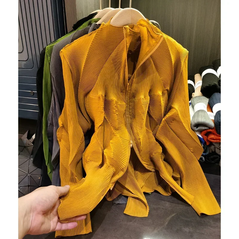 High-end Miyake Design Sense Bud Pleated Blouse Female Fall New Fashionable Versatile Thin Zipper Cardigan Jacket Women Clothing
High-end Miyake Design Sense Bud Pleated Blouse Female Fall New Fashionable Versatile Thin Zipper Cardigan Jacket Women Clothing