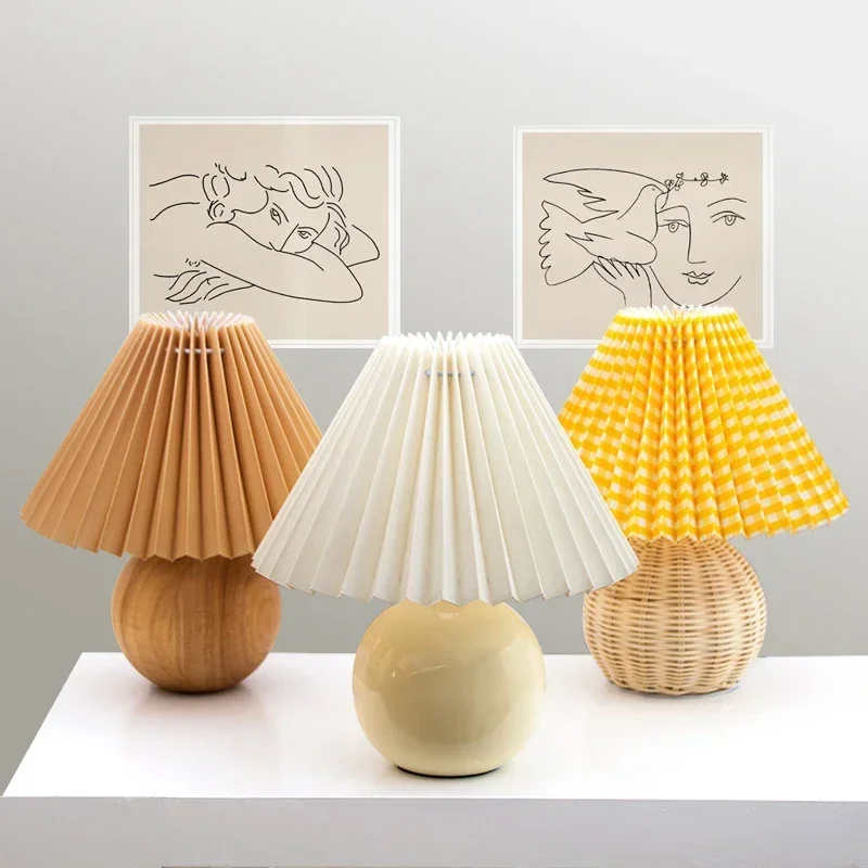 Nordic Table Lamps Ceramics Desk Lights Korean Rattan Bedside Night Light Pleated Lampshade Living Room Home Japanese Lighting
Nordic Table Lamps Ceramics Desk Lights Korean Rattan Bedside Night Light Pleated Lampshade Living Room Home Japanese Lighting