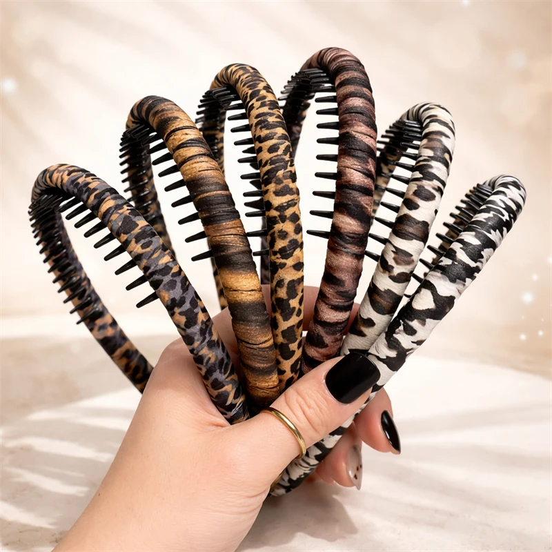 2pcs/lot Leopard Print Anti-slip Plastic Hairband With Teeth Women Face Washing Hair Hoop Band Fashion Girls Makeup Spa Headband
2pcs/lot Leopard Print Anti-slip Plastic Hairband With Teeth Women Face Washing Hair Hoop Band Fashion Girls Makeup Spa Headband