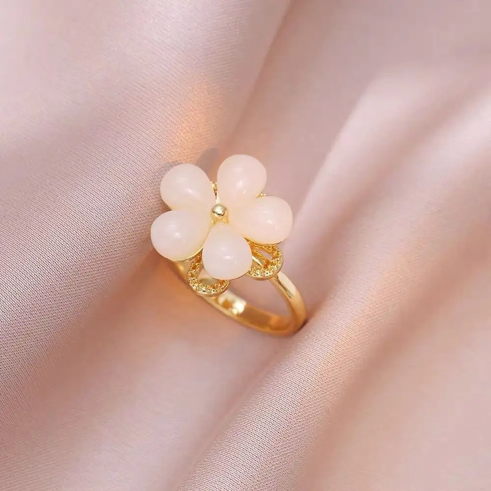 Romantic Korean Style Spinning Zircon Necklace Rhinestone Rotatable Women Finger Ring Luxury Party Jewelry Set Friend Gifts
Romantic Korean Style Spinning Zircon Necklace Rhinestone Rotatable Women Finger Ring Luxury Party Jewelry Set Friend Gifts