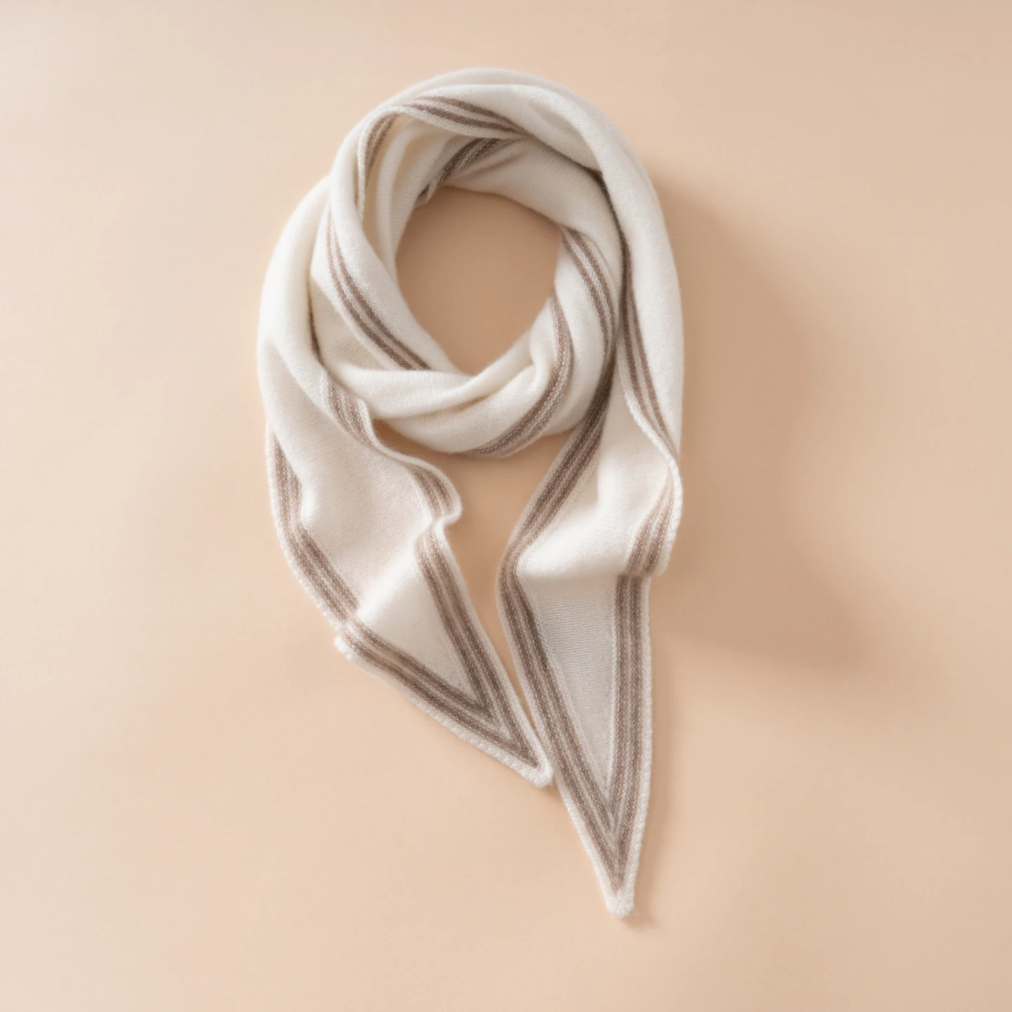 100% cashmere scarf size 130 * 30 for women's autumn and winter outdoor wear, warm knit cashmere scarf shawl
100% cashmere scarf size 130 * 30 for women's autumn and winter outdoor wear, warm knit cashmere scarf shawl