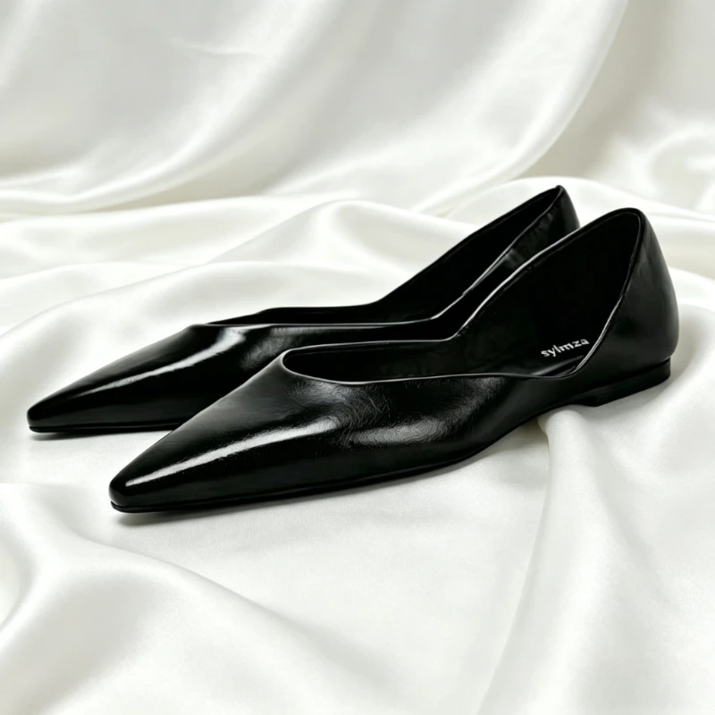 Luxury Designer Flats Women Black Soft Leather Pointed Toe Loafers Ladies Comfortable Soft Soled Shallow Summer Women's Shoes
Luxury Designer Flats Women Black Soft Leather Pointed Toe Loafers Ladies Comfortable Soft Soled Shallow Summer Women's Shoes