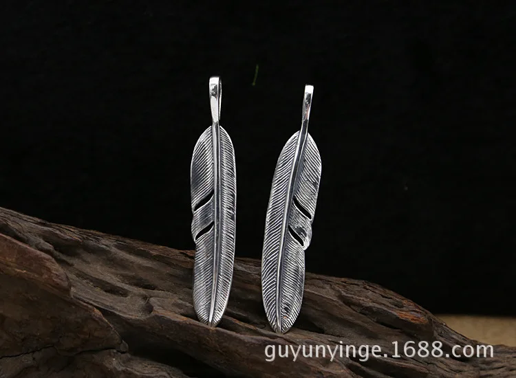 S925 pure silver decoration retro Japanese and Korean handmade feather popular men's and women's fashion pendant
S925 pure silver decoration retro Japanese and Korean handmade feather popular men's and women's fashion pendant