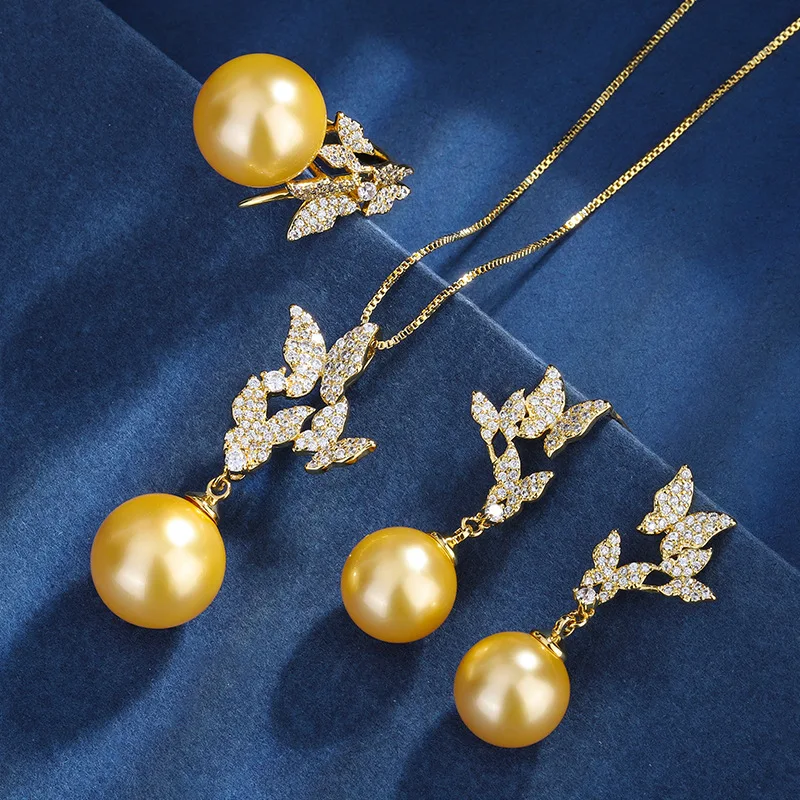 Jewelry -plated copper base, inlaid gold-colored shell pearls, fashionable butterfly design, hand-set with dia
Jewelry -plated copper base, inlaid gold-colored shell pearls, fashionable butterfly design, hand-set with dia