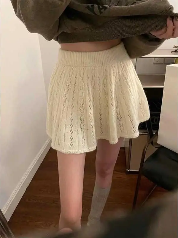 Sweet And Gentle Style Short A-Line Knitted Skirt High Waist Drapey Autumn Winter New Arrival for Small Figures
Sweet And Gentle Style Short A-Line Knitted Skirt High Waist Drapey Autumn Winter New Arrival for Small Figures