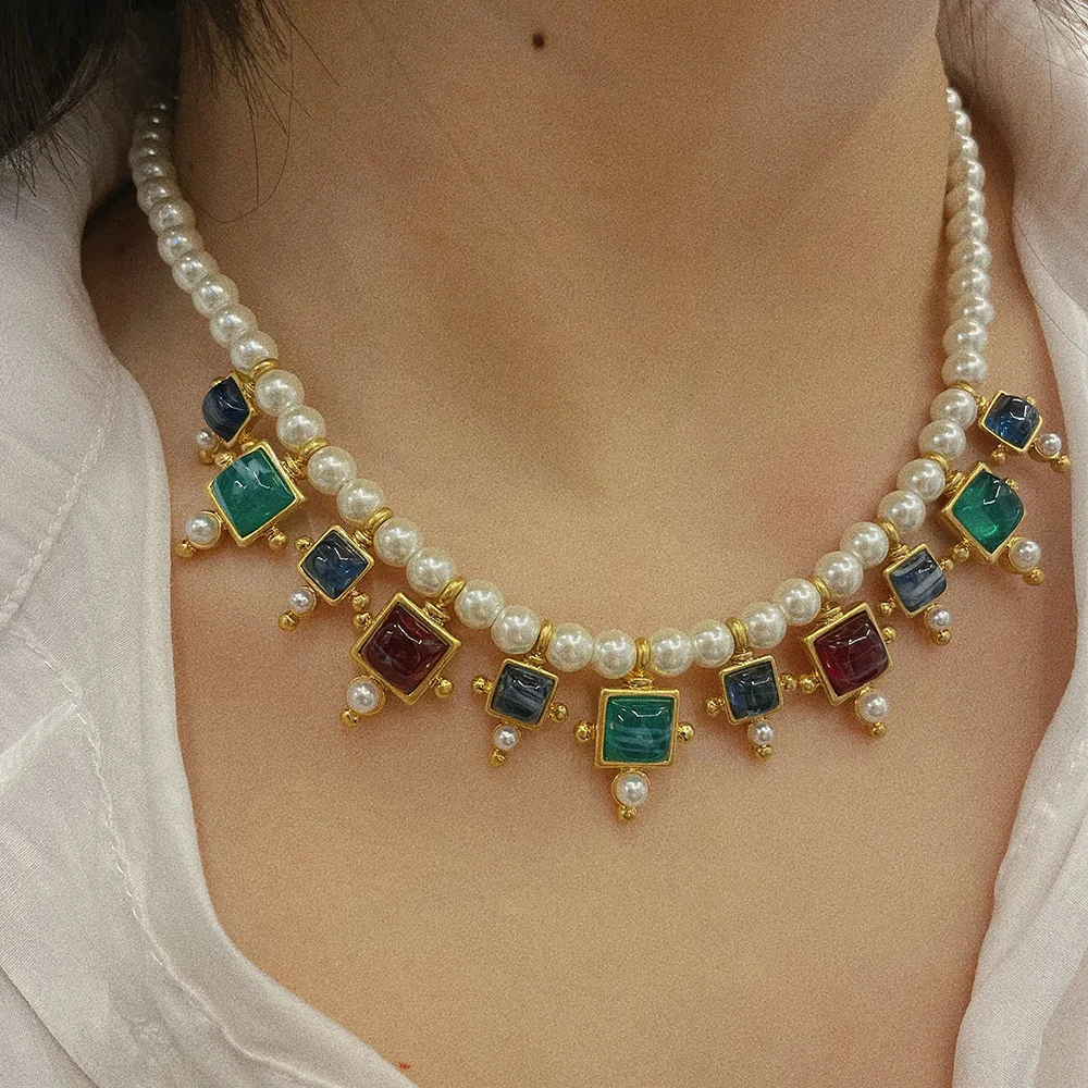 New European and Western Antique Vintage Colored Glass Pearl Pendant Geometric Court Style Women's Necklace Clothing Accessories
New European and Western Antique Vintage Colored Glass Pearl Pendant Geometric Court Style Women's Necklace Clothing Accessories