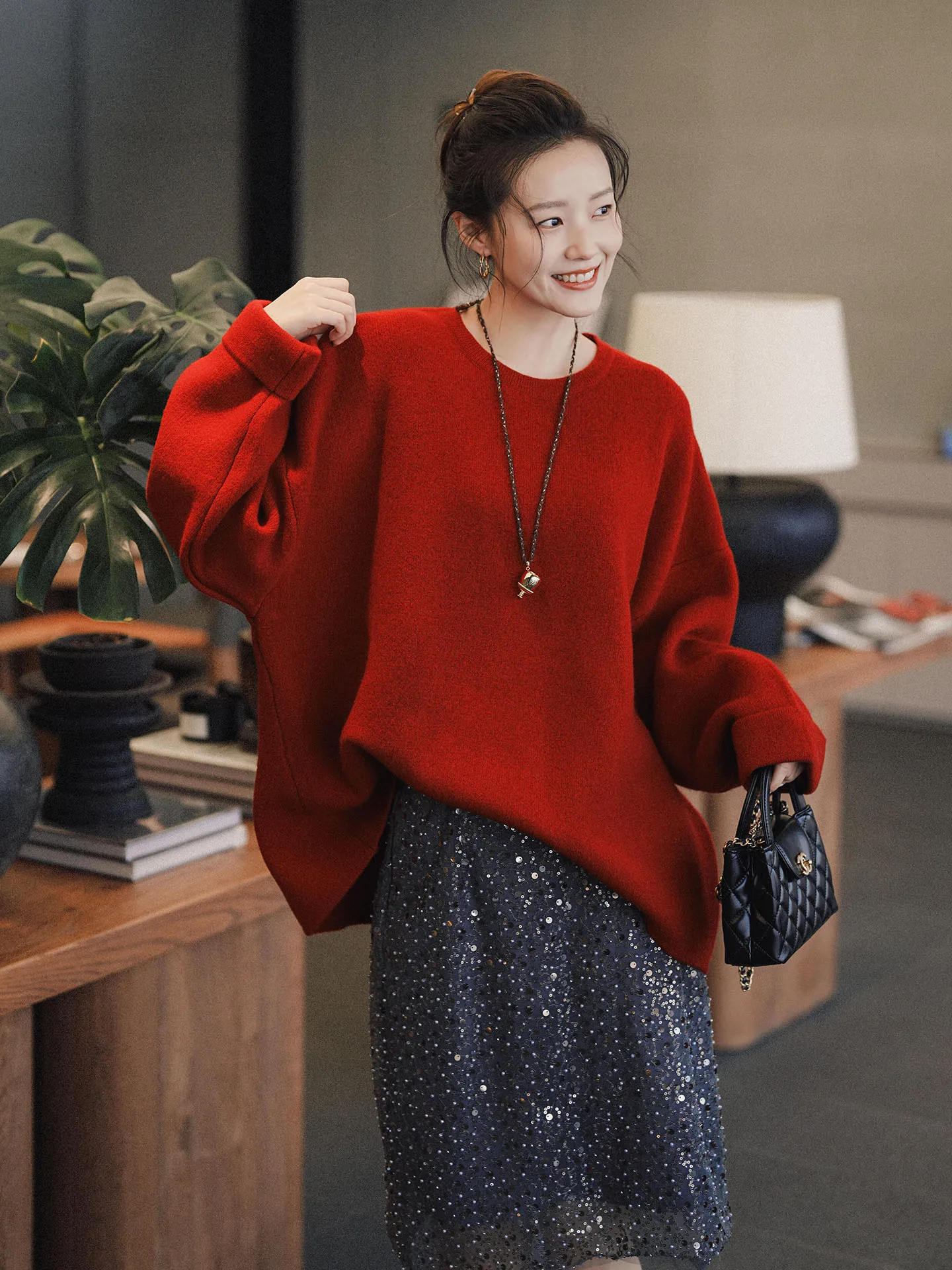 Женский вязаный свитер Ele Red: свободный крой, круглый вырез, модный, весенний, новый, стройнящий, комфортный, дышащий, повседневный
Женский вязаный свитер Ele Red: свободный крой, круглый вырез, модный, весенний, новый, стройнящий, комфортный, дышащий, повседневный