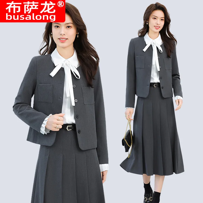 Короткий элегантный костюм в студенческом стиле, комплект с плиссированной юбкой для женщин, осенне-зимний новый профессиональный маленький костюм для поездок на работу
Короткий элегантный костюм в студенческом стиле, комплект с плиссированной юбкой для женщин, осенне-зимний новый профессиональный маленький костюм для поездок на работу