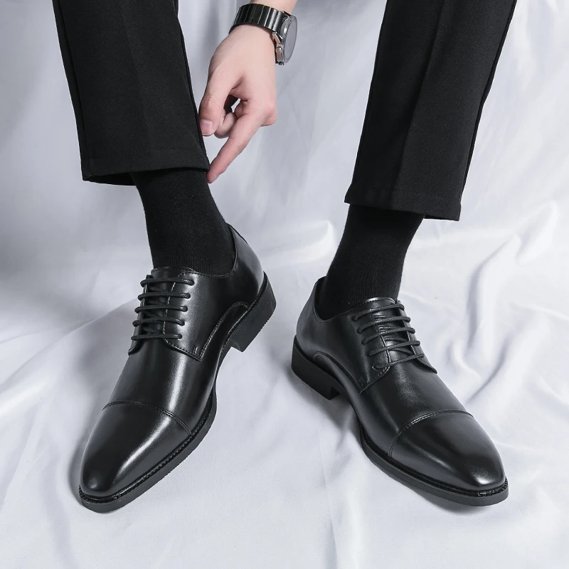 suit shoes Men dress shoes Professional Work Luxury formal shoes Brand Lightweight leather shoes New Work Outdoor wedding shoes
suit shoes Men dress shoes Professional Work Luxury formal shoes Brand Lightweight leather shoes New Work Outdoor wedding shoes