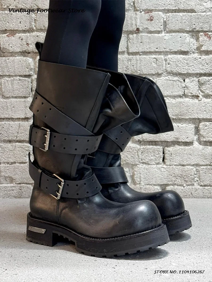 Women's Spring Autumn Retro Belt Buckle Motorcycle Boots Punk Style Round Toe Height Increasing Booties Side Zipper Modern Boots
Women's Spring Autumn Retro Belt Buckle Motorcycle Boots Punk Style Round Toe Height Increasing Booties Side Zipper Modern Boots