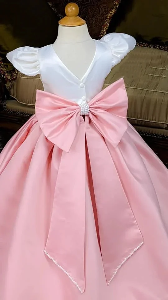 Elegant Satin Flower Girl Dresses For Wedding Short Sleeves with Bow Kids Party Birthday Dress First Communion Gown Custom
Elegant Satin Flower Girl Dresses For Wedding Short Sleeves with Bow Kids Party Birthday Dress First Communion Gown Custom