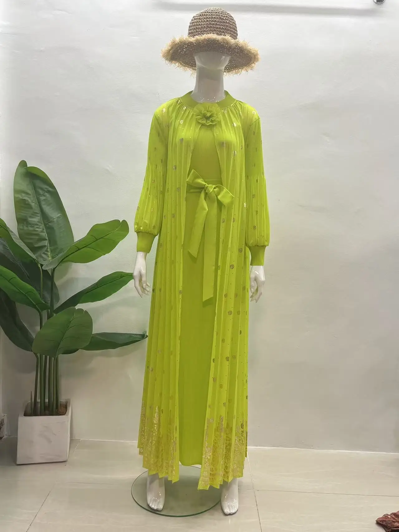 Miyake Crew Neck New Chinese Embroidered Original Flower Dress Fake Two-piece Women's Long Dresses 2025 Spring and Summer New
Miyake Crew Neck New Chinese Embroidered Original Flower Dress Fake Two-piece Women's Long Dresses 2025 Spring and Summer New