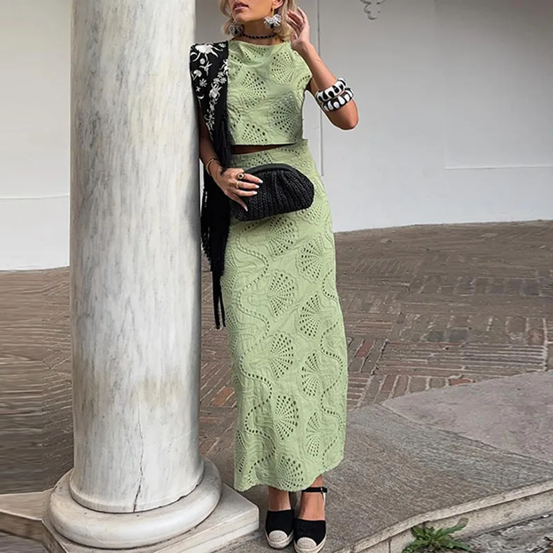 2026 Sexy Embroidery Solid 2 Piece Sets Elegant O-neck Pullover Tops & Skirt Suit Women Casual Sleeveless Hollow Summer Outfits
2026 Sexy Embroidery Solid 2 Piece Sets Elegant O-neck Pullover Tops & Skirt Suit Women Casual Sleeveless Hollow Summer Outfits