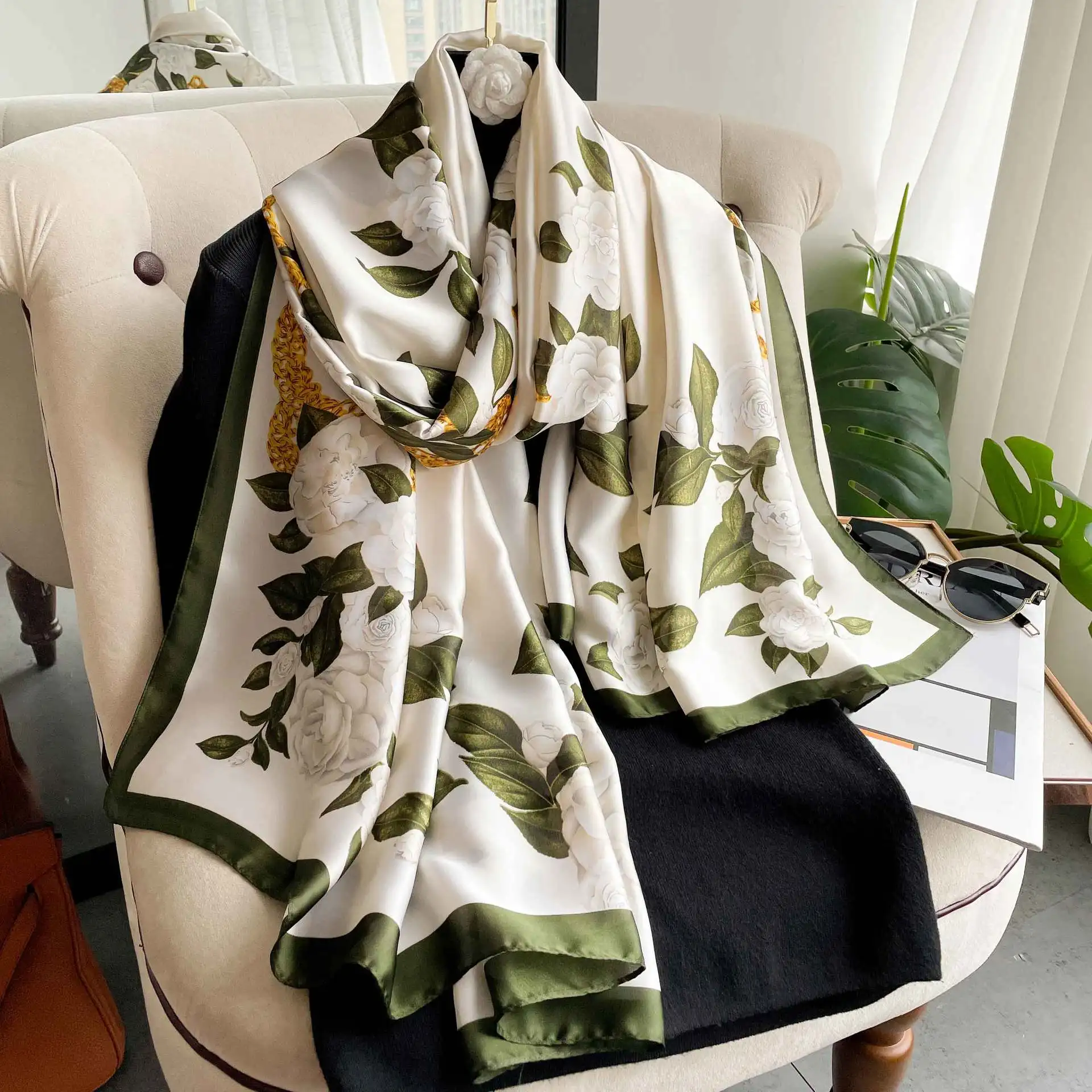 New Korean Version of Imitation Silk Scarf Women's Camellia Decoration Versatile Shawl Sunscreen Beach Towel Explosion
New Korean Version of Imitation Silk Scarf Women's Camellia Decoration Versatile Shawl Sunscreen Beach Towel Explosion