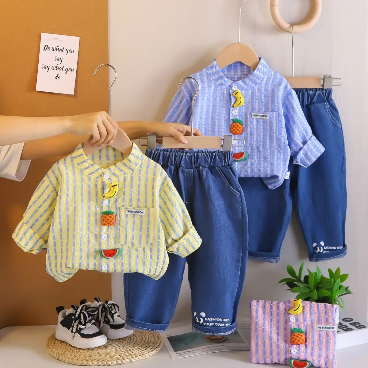 Spring and Autumn Boys' Fashion Set New Style Children's Long sleeved Shirt+Jeans Two piece Set Trendy
Spring and Autumn Boys' Fashion Set New Style Children's Long sleeved Shirt+Jeans Two piece Set Trendy