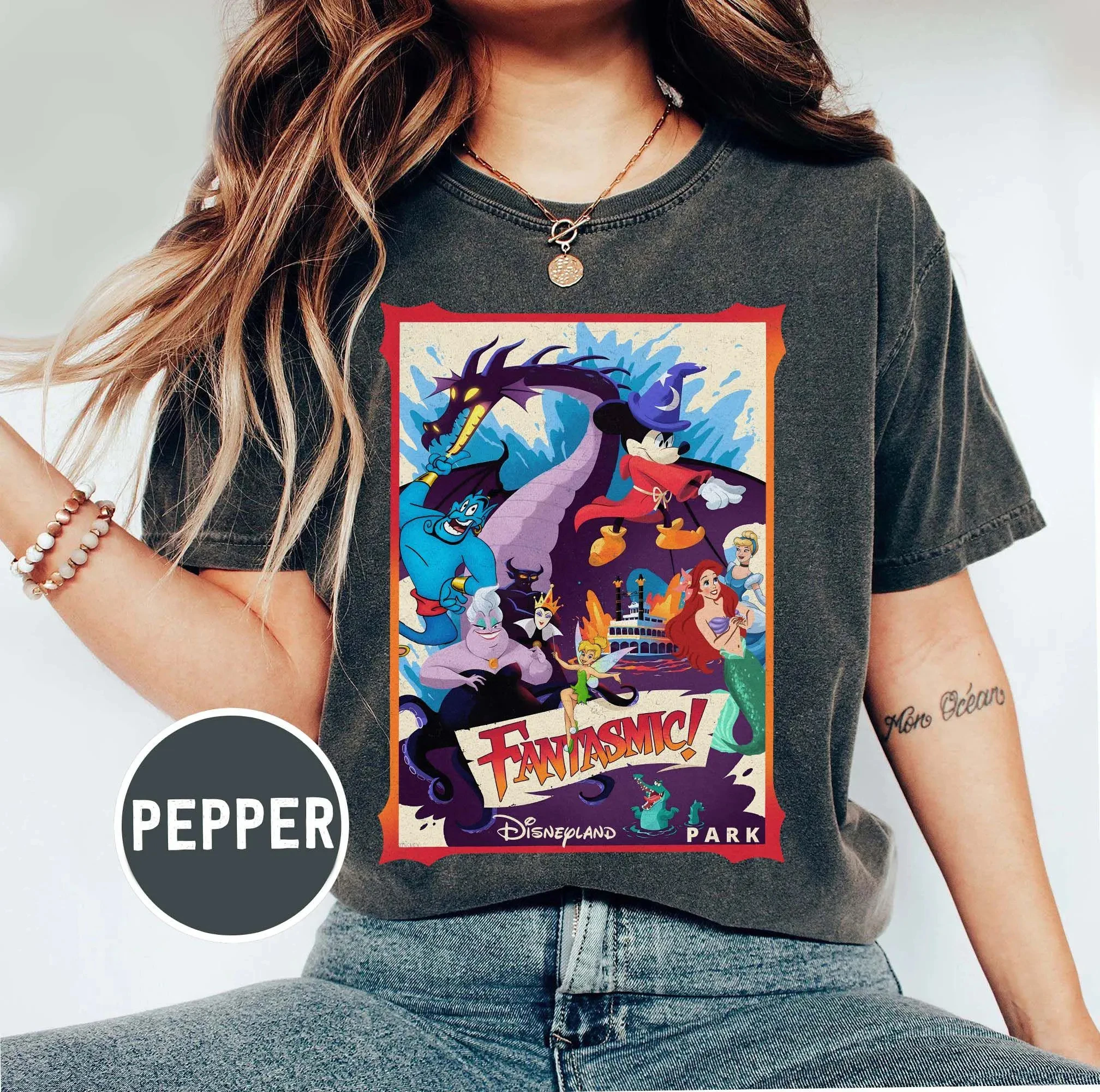 Футболка в стиле ретро Disney Park Fantasmic Matching, рубашка Disney Mickey Sorcerer, футболка Fantasia Mickey
Футболка в стиле ретро Disney Park Fantasmic Matching, рубашка Disney Mickey Sorcerer, футболка Fantasia Mickey