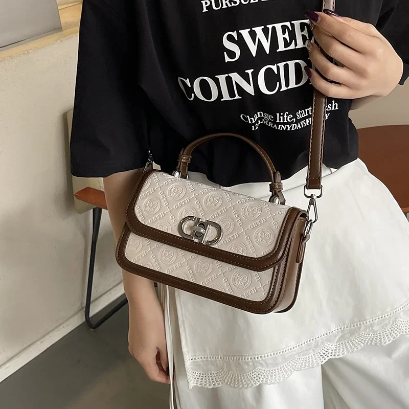 Stylish Minimalist Crossbody Bag For Women Vintage Inspired Leather Handbag With Letter Logo Elegant Luxury Designer Tote Purse
Stylish Minimalist Crossbody Bag For Women Vintage Inspired Leather Handbag With Letter Logo Elegant Luxury Designer Tote Purse
